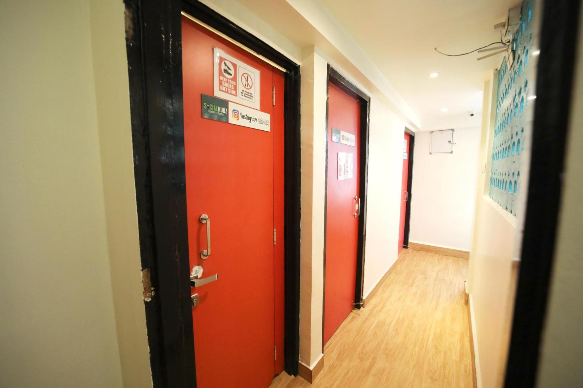 Social Hubz Hostel Bombaj Zewnętrze zdjęcie