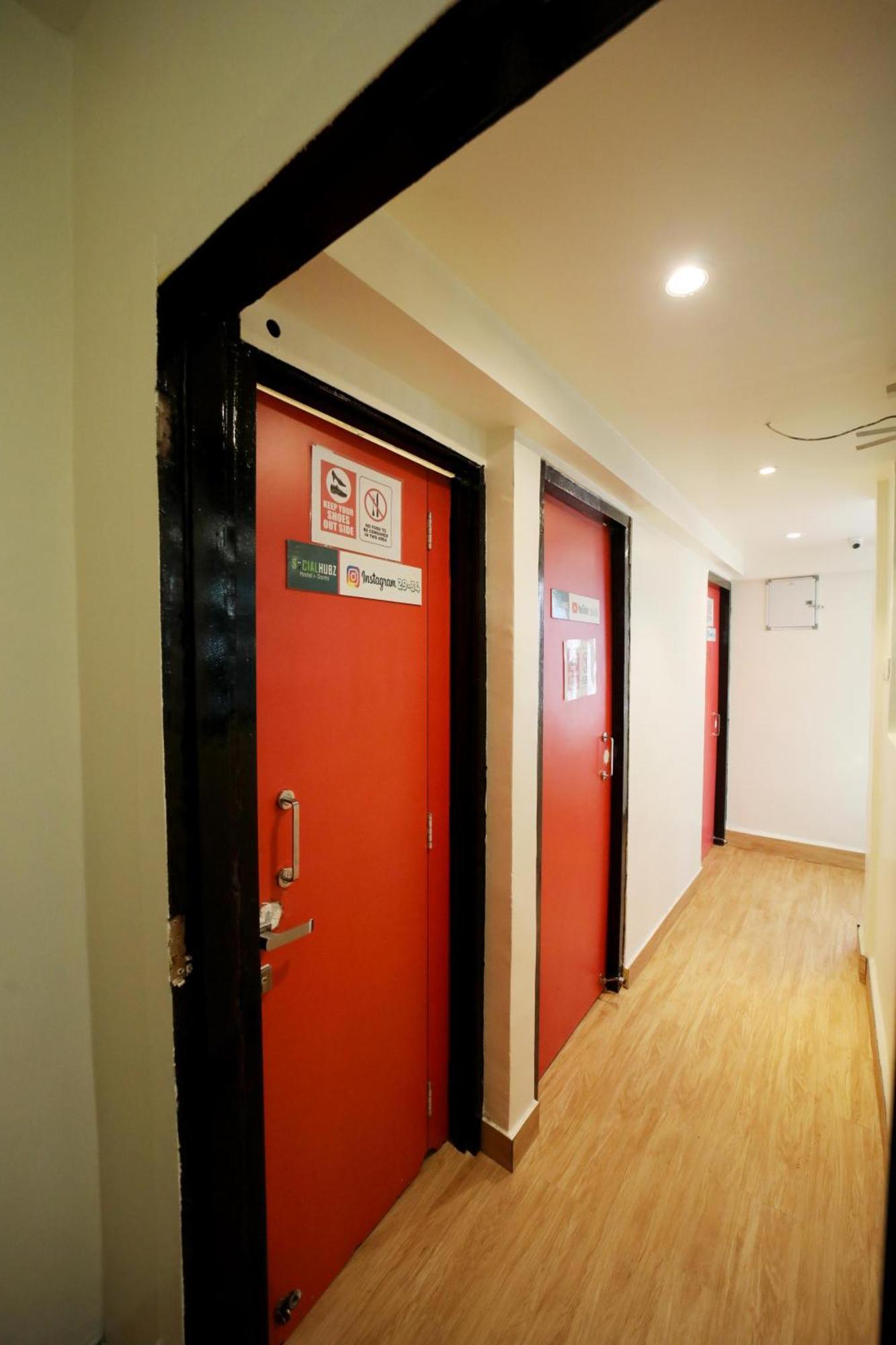 Social Hubz Hostel Bombaj Zewnętrze zdjęcie