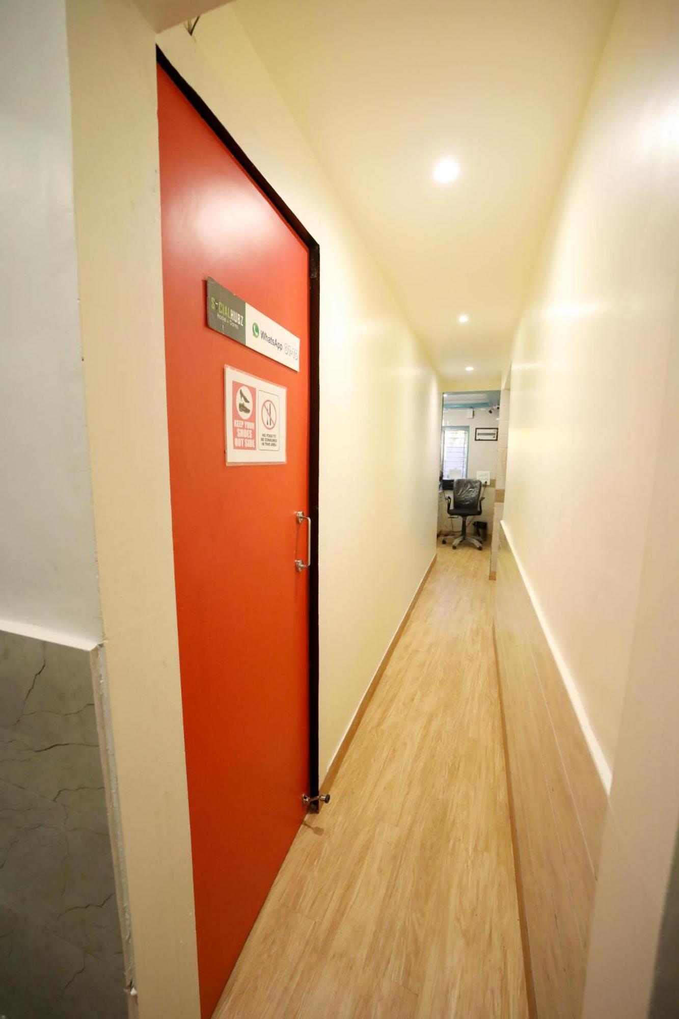 Social Hubz Hostel Bombaj Zewnętrze zdjęcie