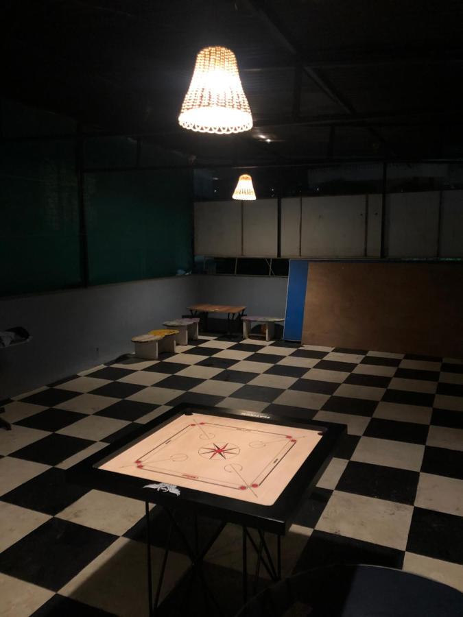 Social Hubz Hostel Bombaj Zewnętrze zdjęcie